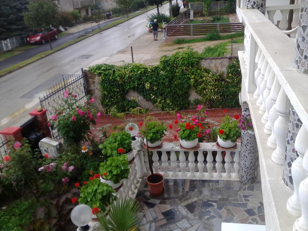 Kristaly Apartman Bed and Breakfast Hévíz Esterno foto