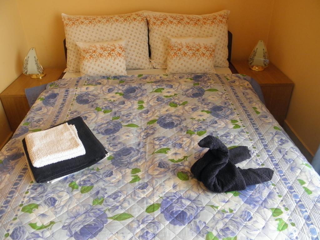 Kristaly Apartman Bed and Breakfast Hévíz Esterno foto