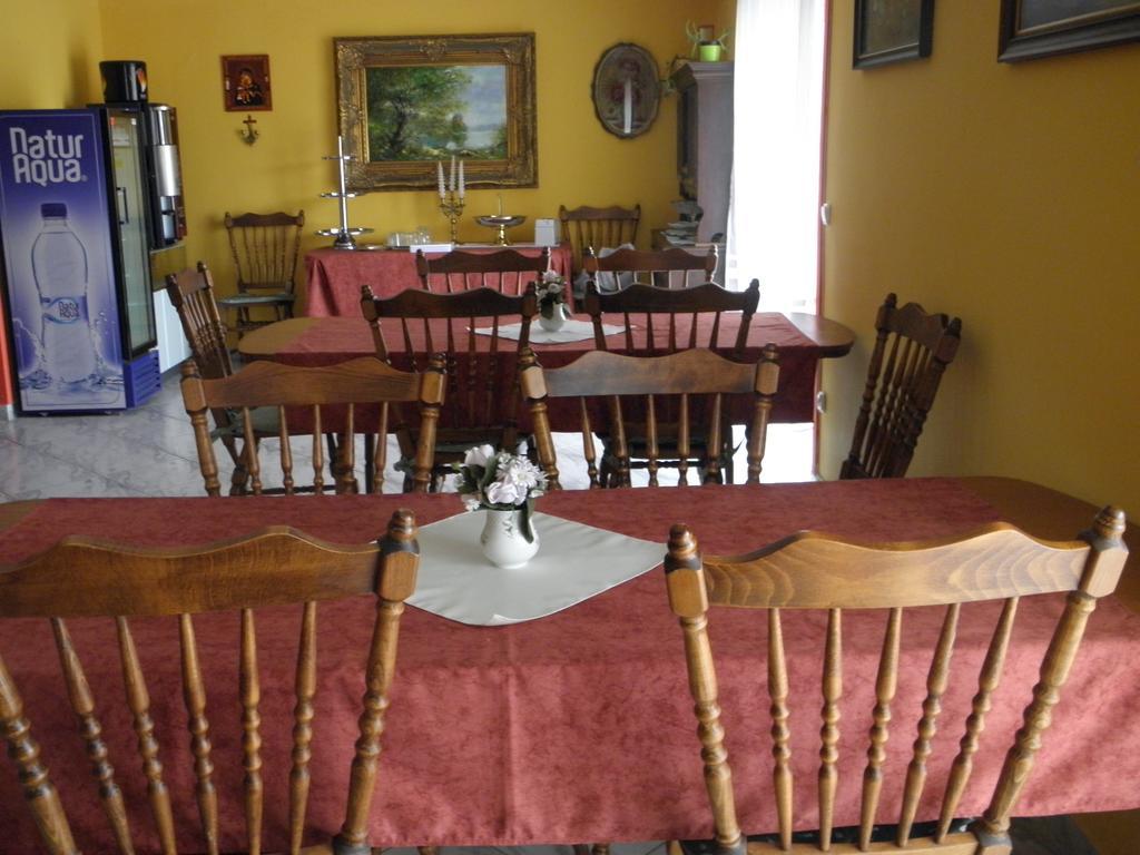 Kristaly Apartman Bed and Breakfast Hévíz Esterno foto