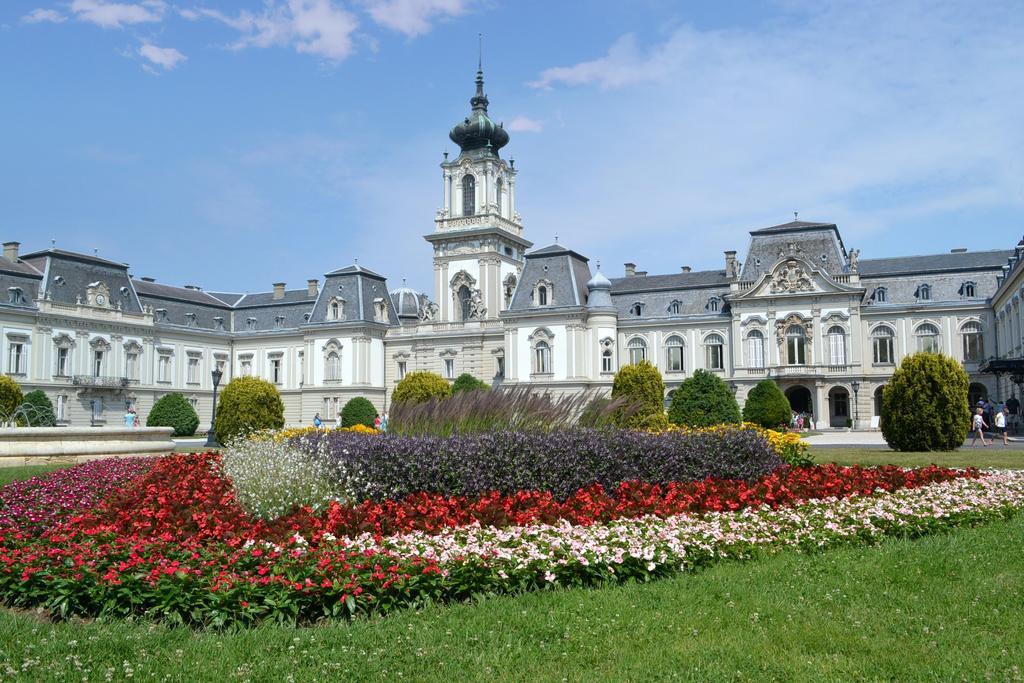 Kristaly Apartman Bed and Breakfast Hévíz Esterno foto