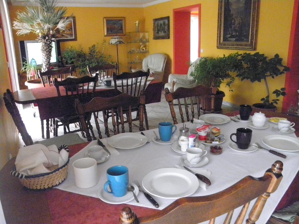 Kristaly Apartman Bed and Breakfast Hévíz Esterno foto