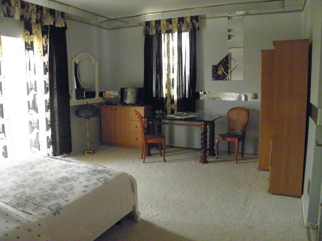 Kristaly Apartman Bed and Breakfast Hévíz Esterno foto